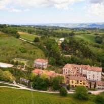 Serrungarina Le Marche
