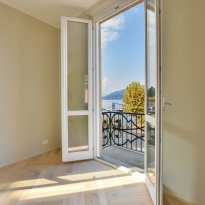 Porto Valtravaglia  Lago Maggiore