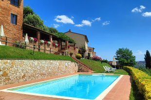 Terricciola Toscana