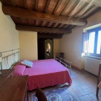 Mezzanotte, Pergola Le Marche